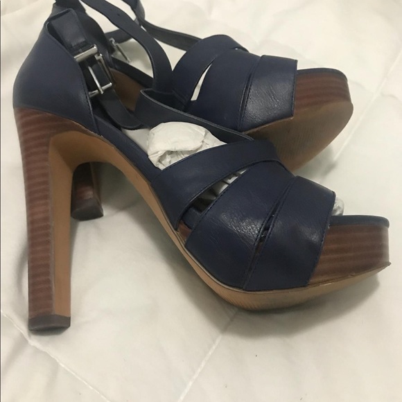 Jessica Simpson Preowned - Picture 3 of 3